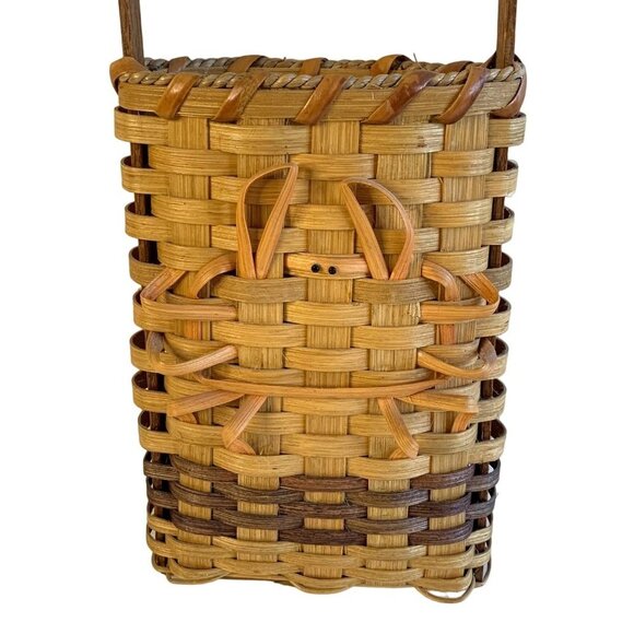 Wicker Hanging Wall Basket Brown Made in Alaska Signed with a Crab - Picture 8 of 8